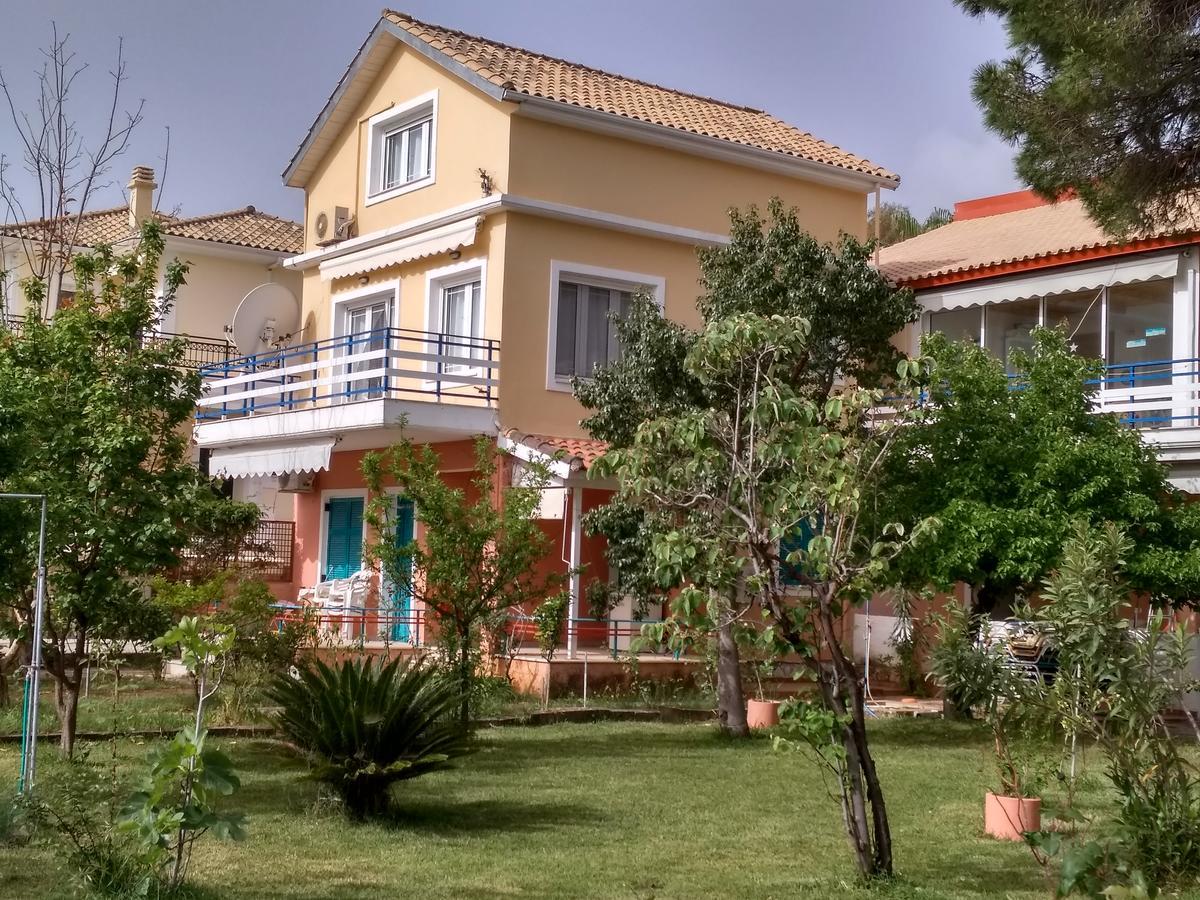 Palmyra Beachfront Studios Nydri (Lefkada) Exterior foto