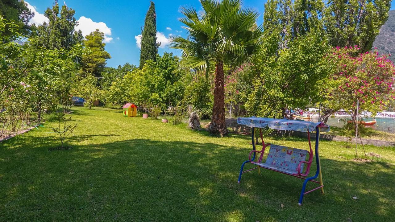 Palmyra Beachfront Studios Nydri (Lefkada) Exterior foto